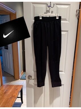 Nike Men's Black Athletic Jogger Bottoms